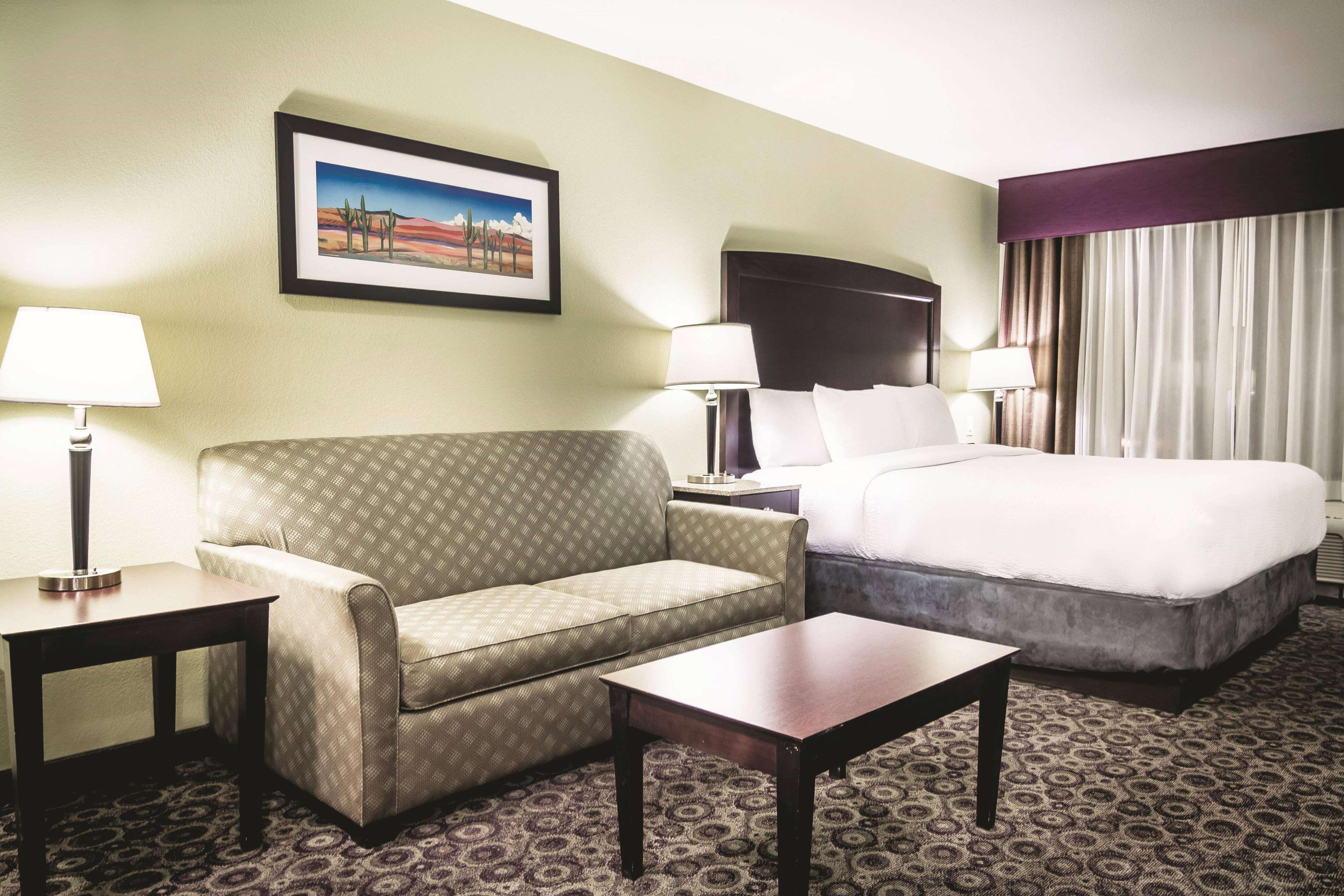 La Quinta By Wyndham Airport South Hotel 3*
