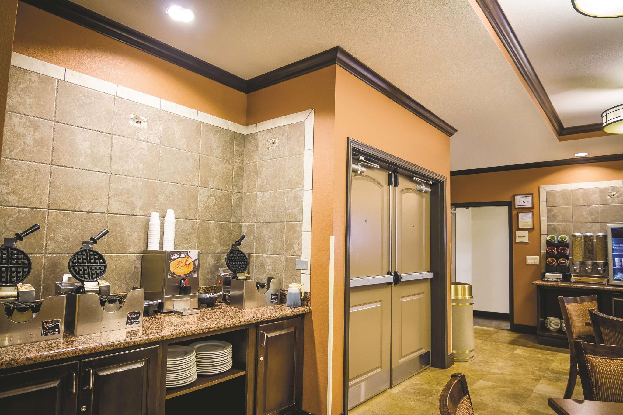 Hotel La Quinta By Wyndham Airport South 3*